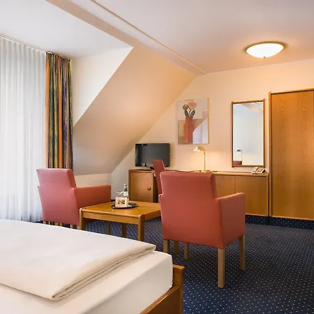 Garner By Ihg Hotel 3*