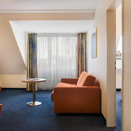 Отель Garner By Ihg
