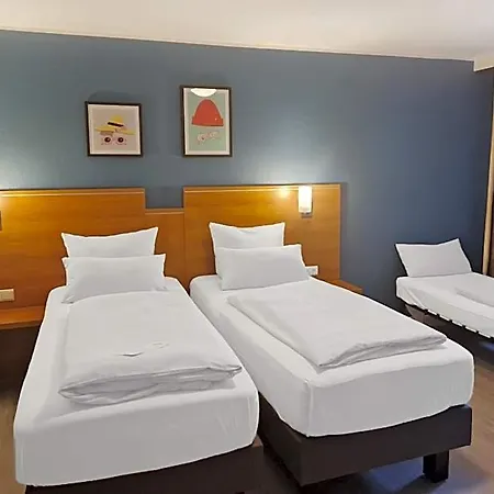 Hotel Garner By Ihg 3*