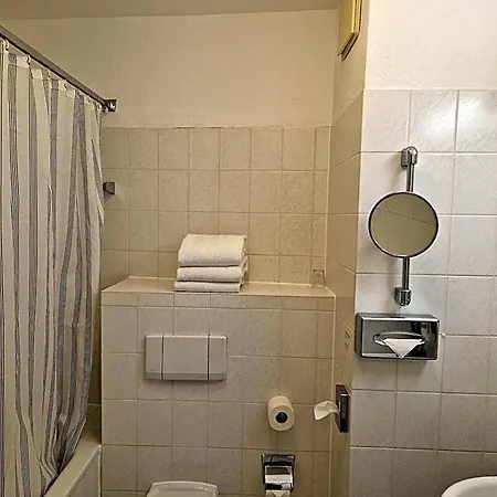 Garner By Ihg 3* Bochum