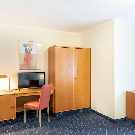 Garner By Ihg 3* Bochum
