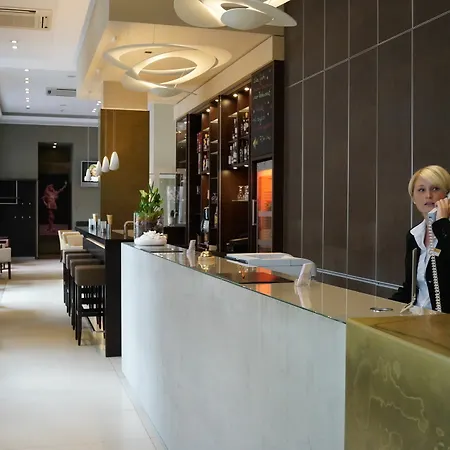 Garner By Ihg 3* Bochum