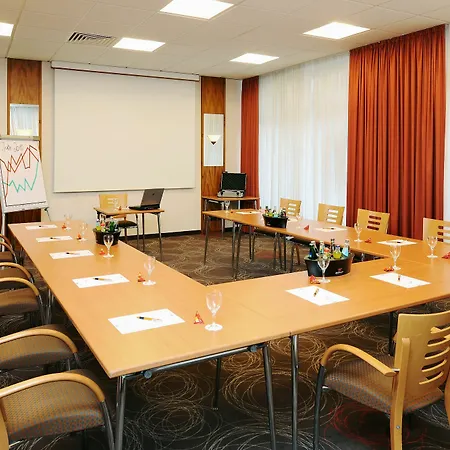 Garner By Ihg Hotel 3*